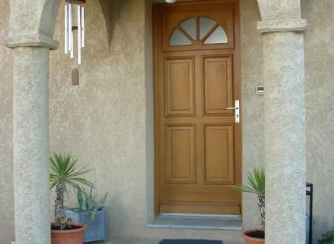 Mit Grosser Sommerkueche Und Pool, 8 Minuten Zum Sandstrand Cap Sud *