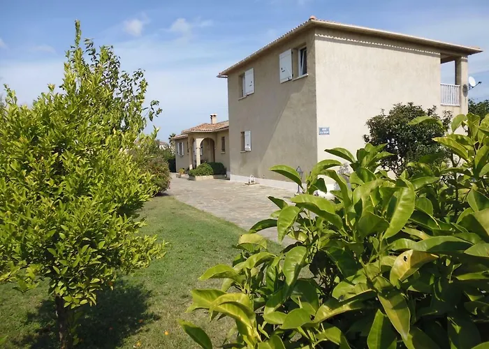 Mit Grosser Sommerkueche Und Pool, 8 Minuten Zum Sandstrand Cap Sud וילה L'Arena